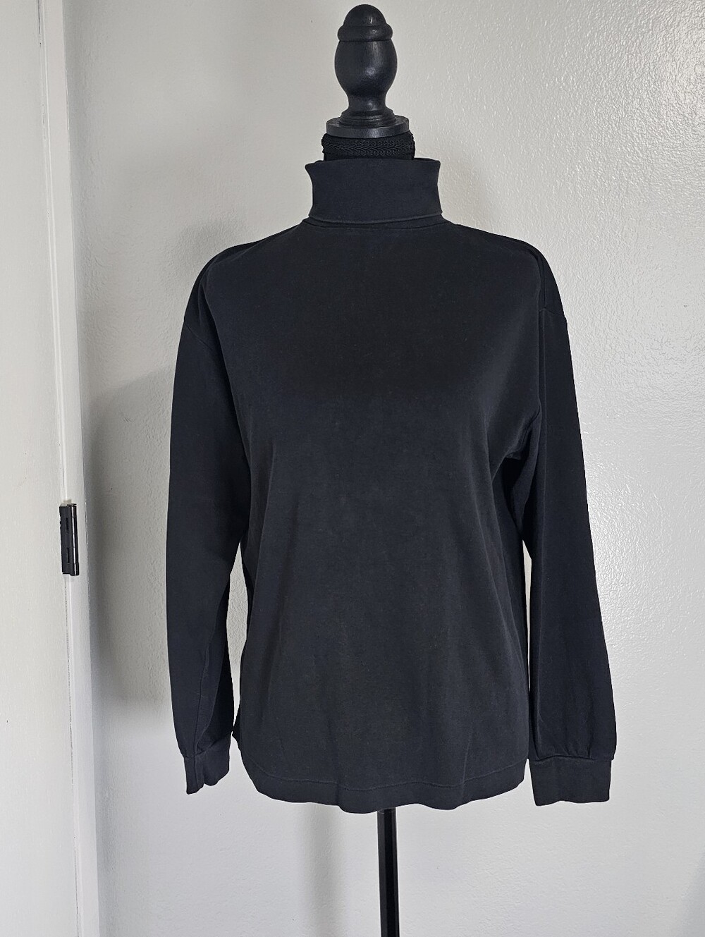 Nordstrom BP. Black Turtleneck Long-Sleeve Top Lightweight Women's- Size Large